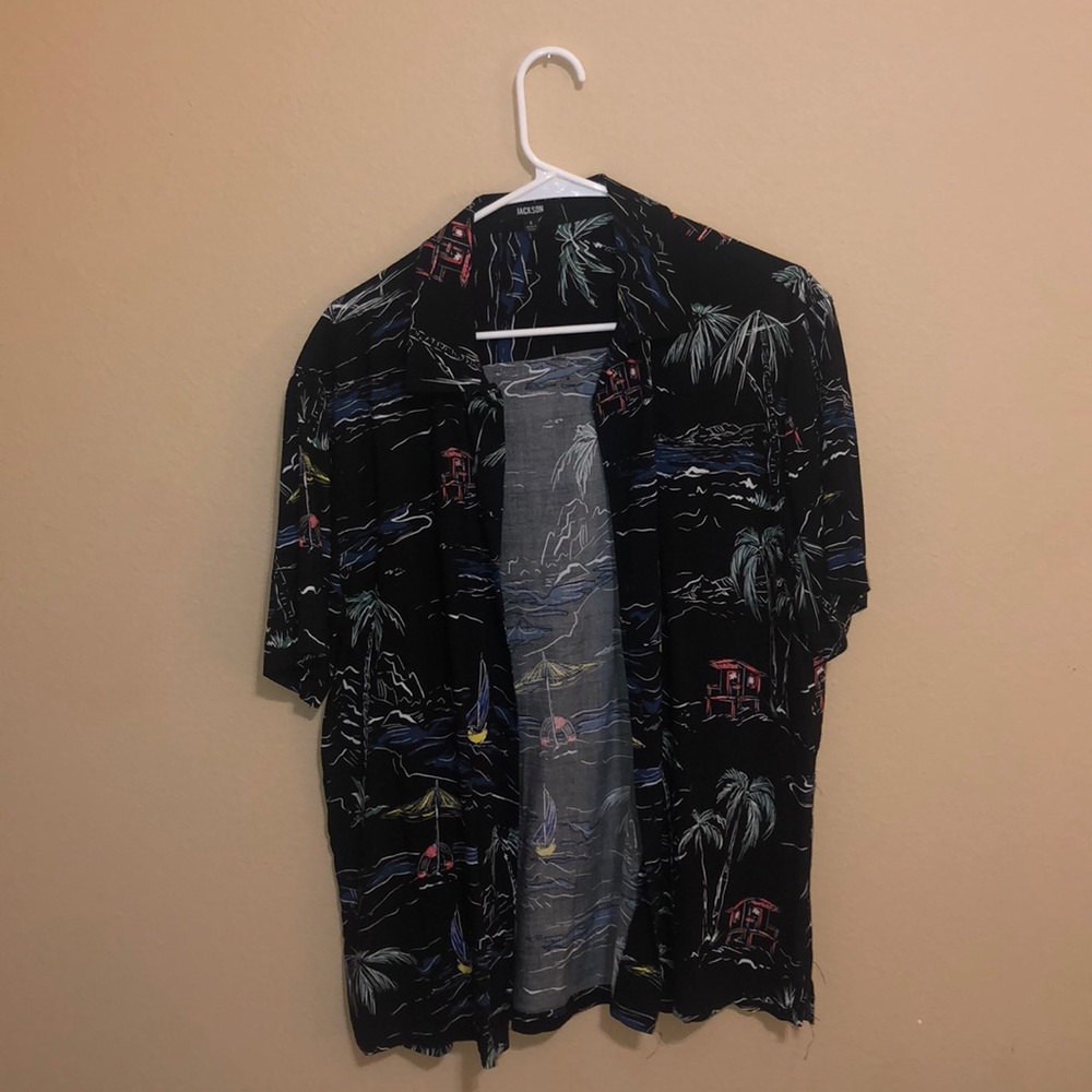 Hawaiian button up